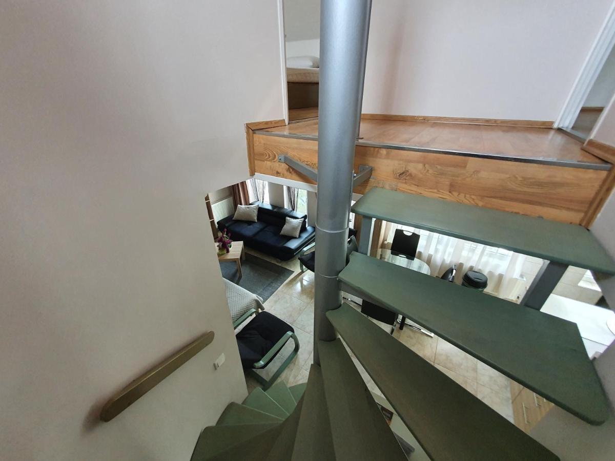 Nyil Apartman Wellnes Debrecen Exteriör bild